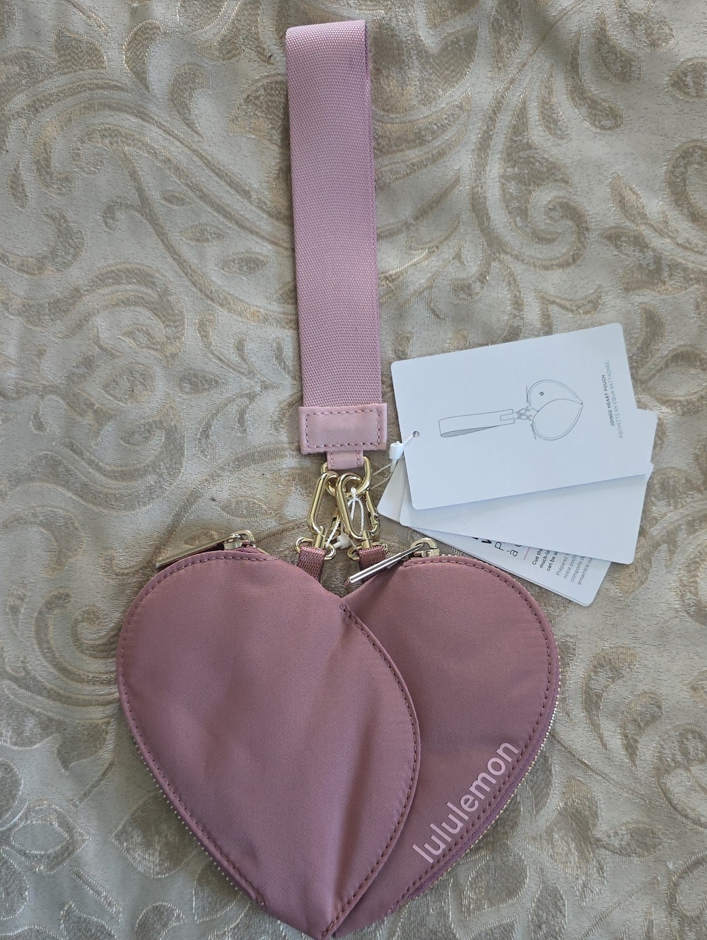 lululemon Dual Pouch Wristlet *heart